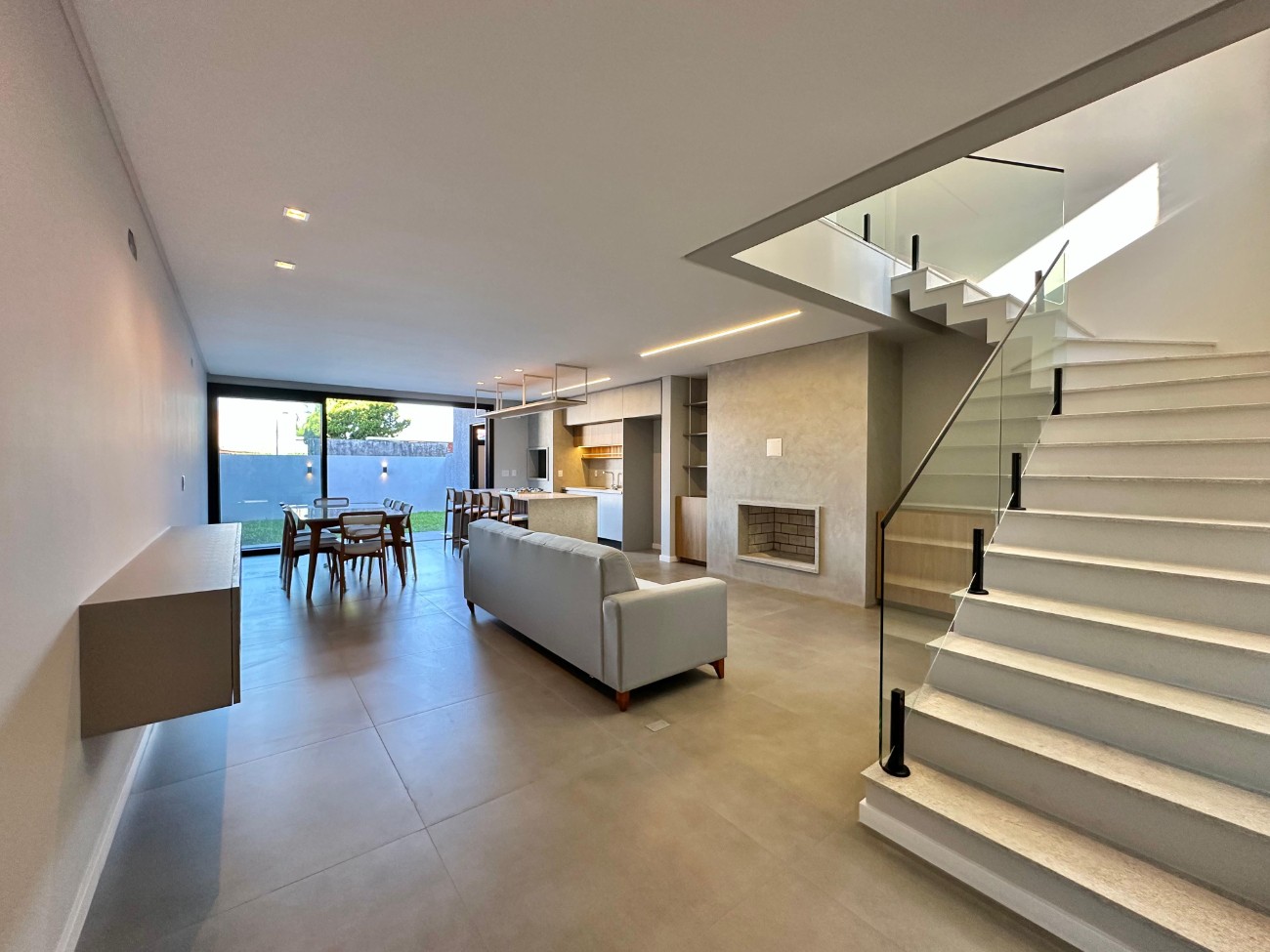 Casa 4 dormitórios para venda, Centro em Xangri-lá | Ref.: 1084