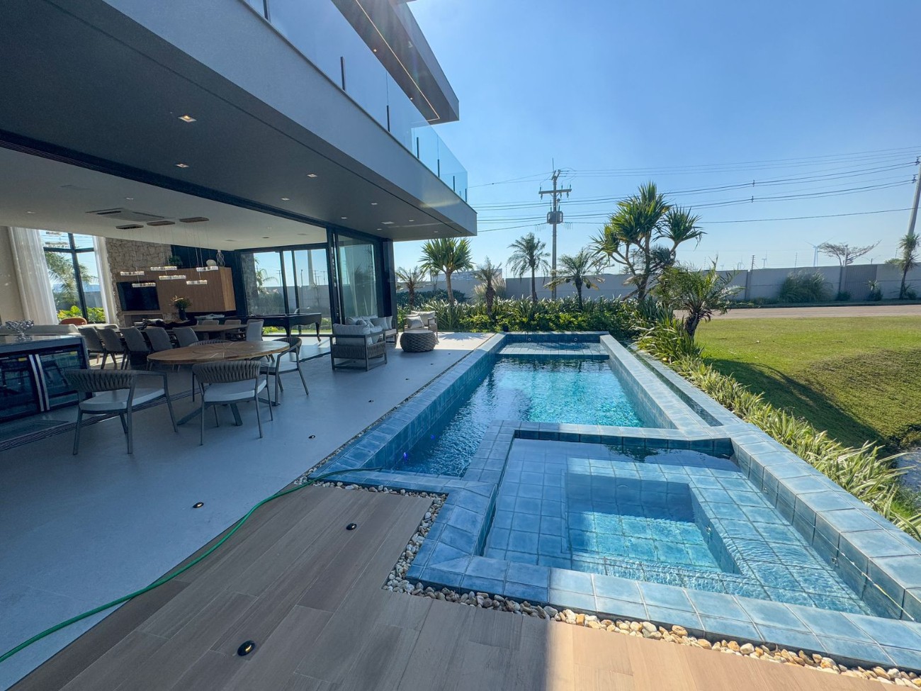 Casa em Condomínio 5 dormitórios para venda, Centro em Xangri-lá | Ref.: 1090